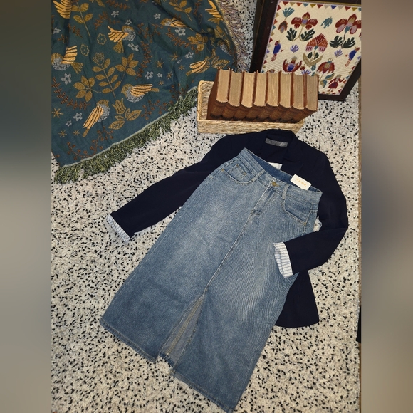 Jeans brand denim midi skirt. Says large, looks more like small fit. - Picture 12 of 12